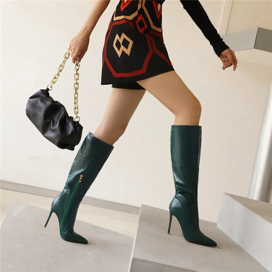 光沢のあるシルバーゴールドのレディースニーハイブーツ、スティ - Riding Boot Short のレビューと価格