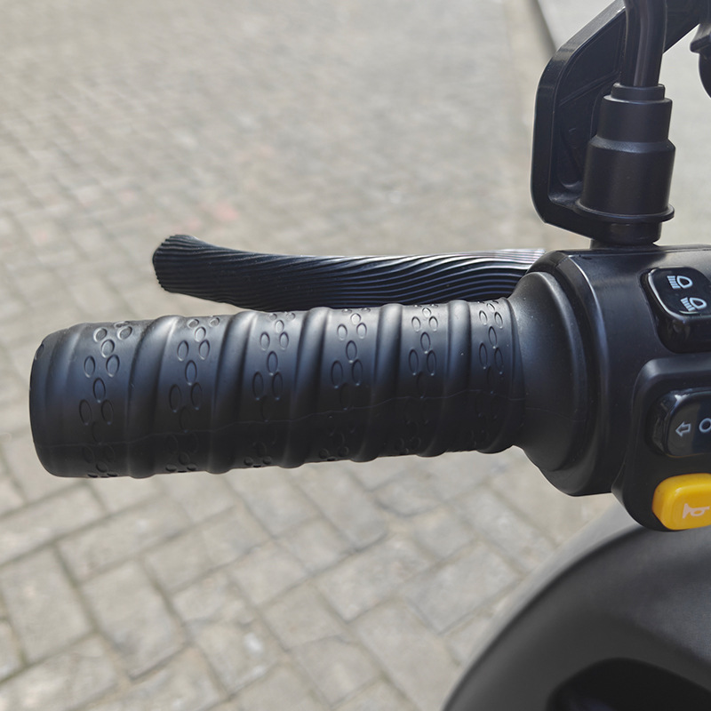 バイクハンドルバーカバー ブレーキカバー 自己収縮性 ノンス - Motorcycle Gear Sleeve のレビューと価格